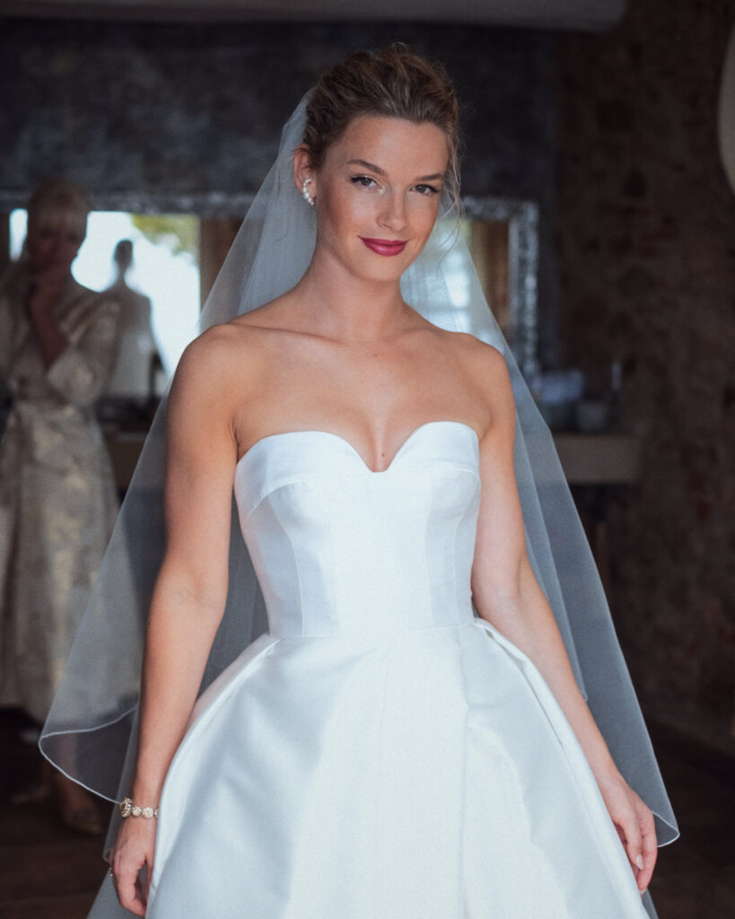 Bride ready inside room at El Convent Blanes