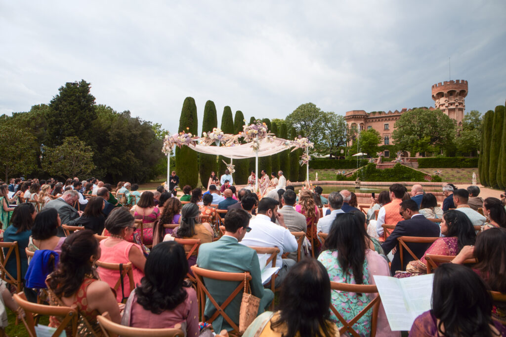 Outdoor mandap ceremony at Castell de Sant Marsal Barcelona