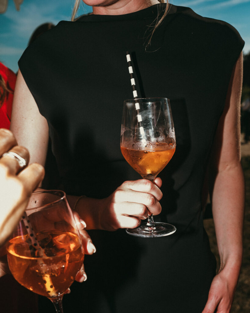 cocktail hour atmosphere at Masia Cabellut wedding