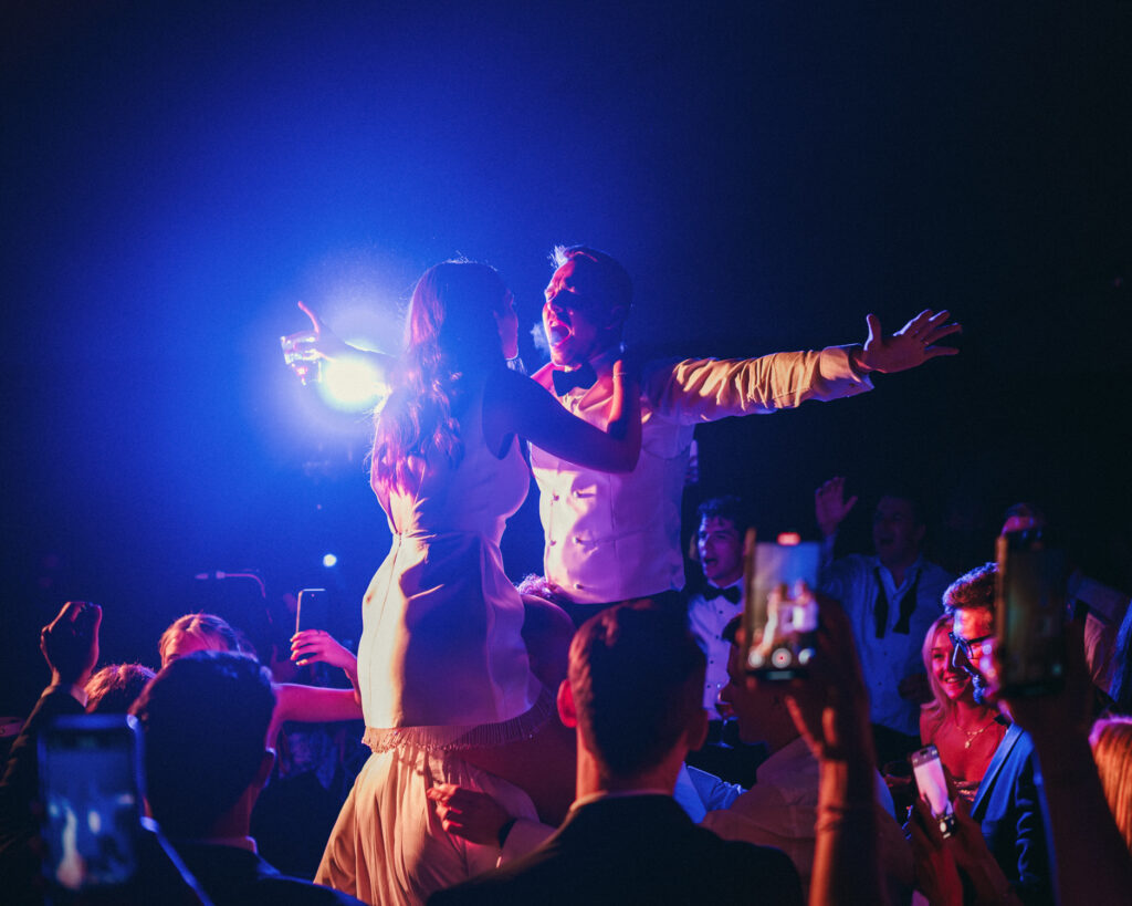 couple dancing during Masia Cabellut wedding in Barcelona